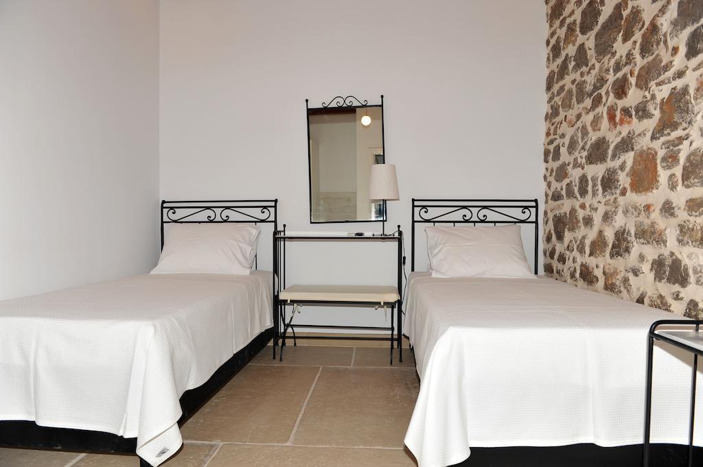 Guesthouse Alexandra Идра Экстерьер фото