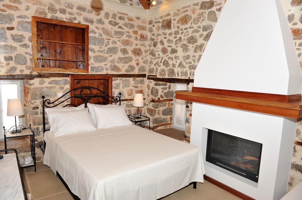Guesthouse Alexandra Идра Экстерьер фото
